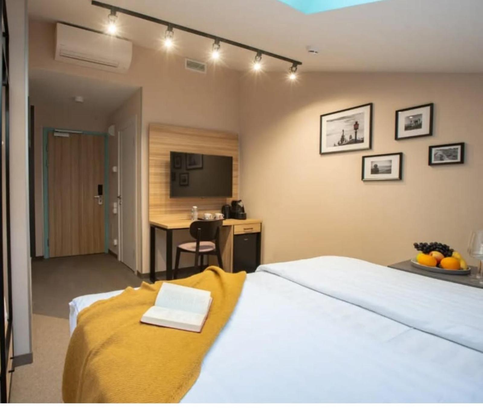 Hotel Z-A-R-A Park Goregaon West Mumbai Exteriör bild